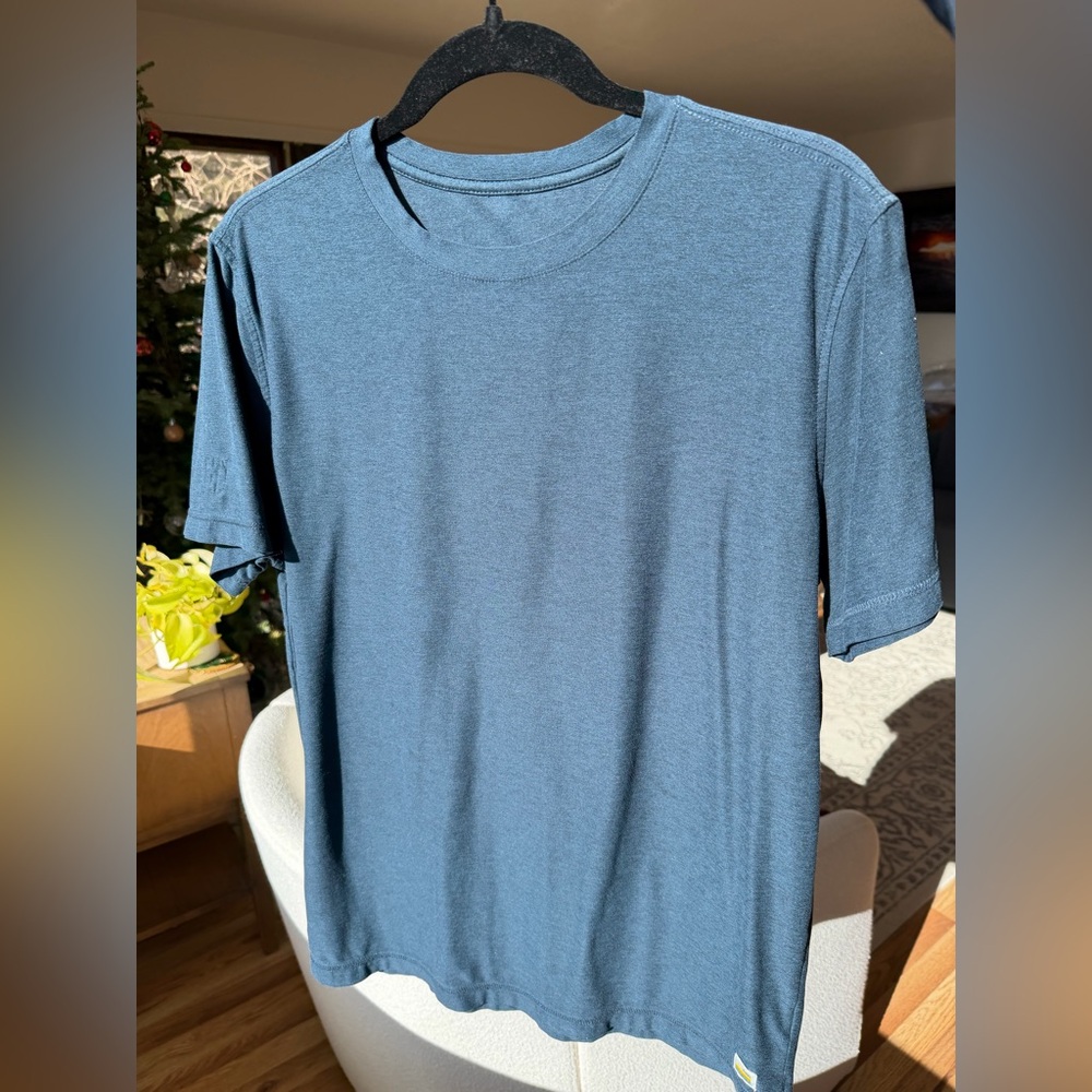 Vuori Men's Dark Blue Strato Tech Short Sleeve Tee Shirt